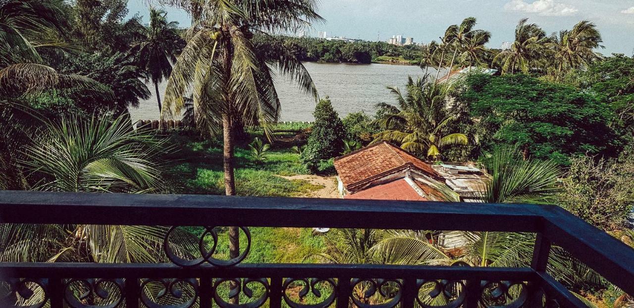 Melie Riverview Apartment Хошимин Экстерьер фото
